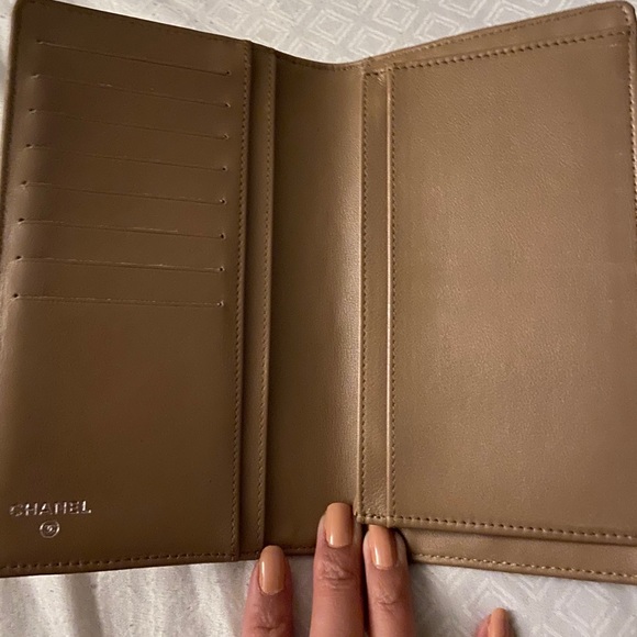 Authentic Chanel tan caramel wallet - Picture 3 of 8